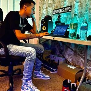 Meet your Posher, Adrian